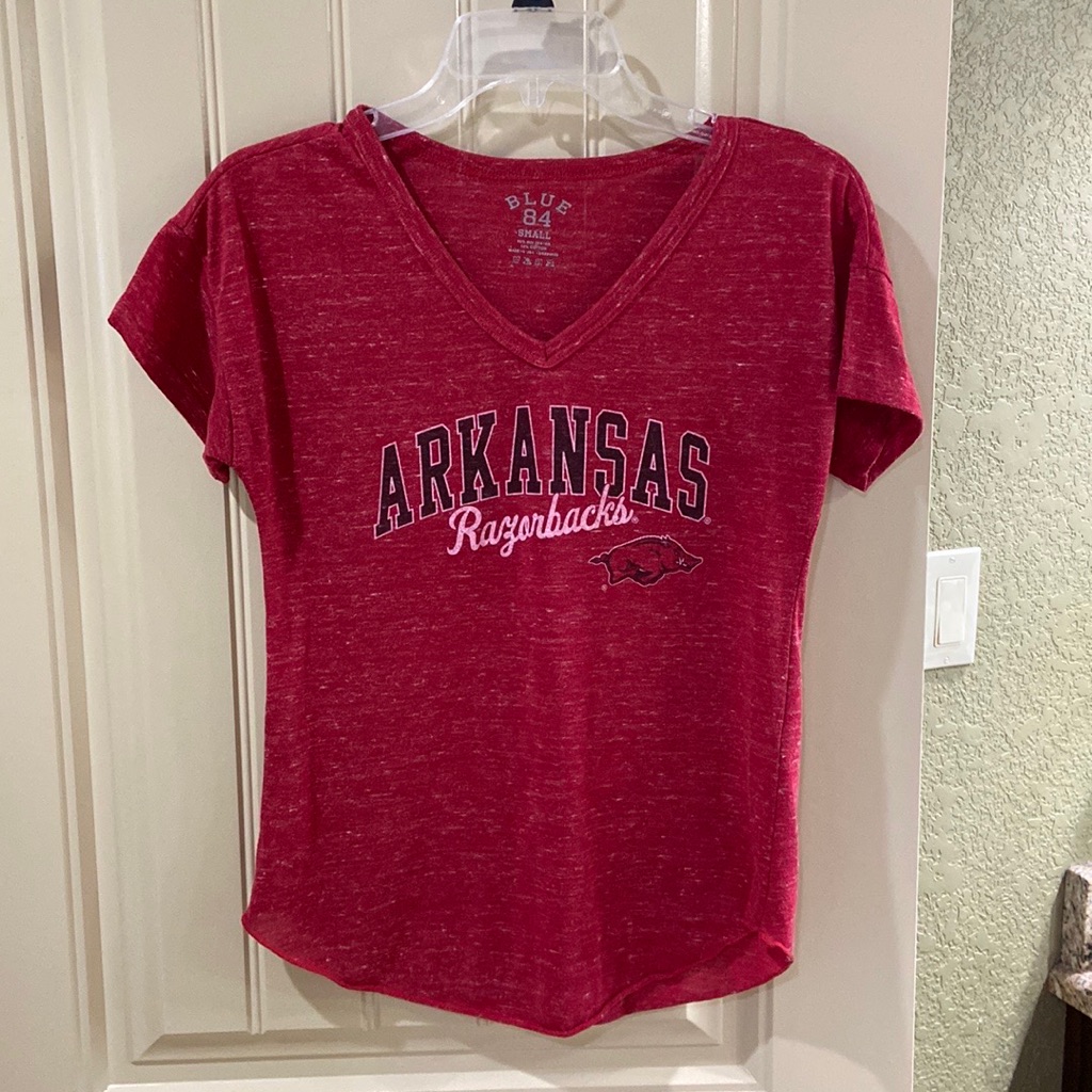 Arkansas Razorback Themed Tee By Blue 84 Brand Euc